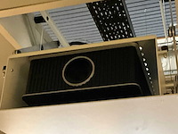 Infocus sp8602 beamer, lift en projectiescherm - afbeelding 6 van  13