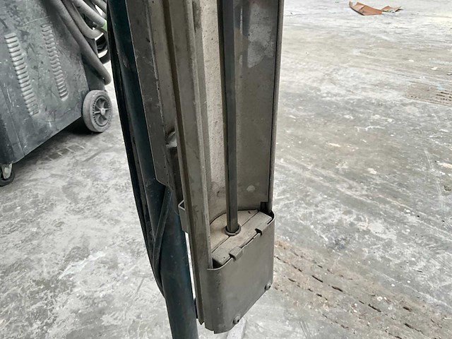 Infraroodlamp op statief - afbeelding 3 van  5