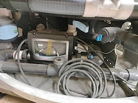 Ingebouwde jacuzzi / spa / professionele jacuzzi van geborsteld roestvrij staal – 6 zitplaatsen – verwarmd – massagejets - afbeelding 5 van  12