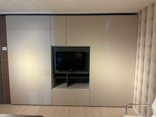 Ingebouwde tv-wandkast - afbeelding 3 van  10