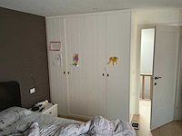 Ingebouwde wandkast + wand-hoekkast - afbeelding 1 van  13