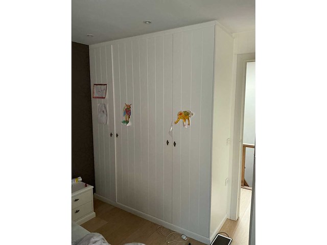 Ingebouwde wandkast + wand-hoekkast - afbeelding 6 van  13