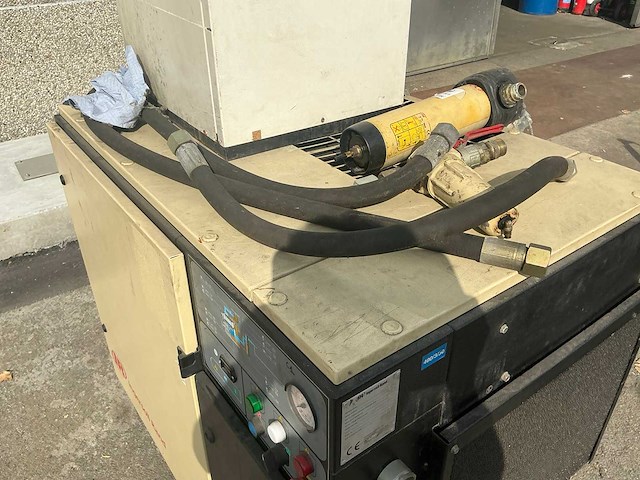 Ingersoll-rand up5-22-10 schroefcompressor - afbeelding 10 van  18