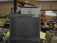 Inhoud 2 bakken partij div modellen lampen - afbeelding 2 van  4