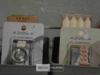 Inhoud 3 bakjes (kaarsen, boeddha beeldjes en horloges) - afbeelding 2 van  3