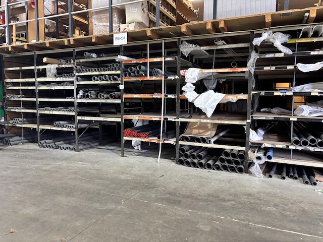 Inhoud 6m rek druk-en pvc buizen - afbeelding 1 van  12