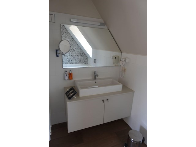 Inhoud badkamer - afbeelding 1 van  2