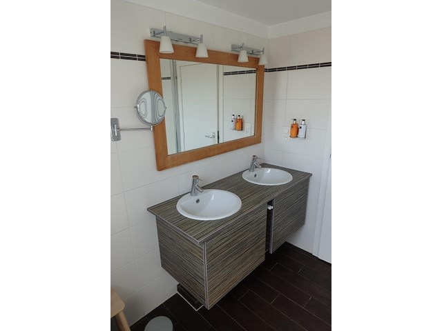 Inhoud badkamer - afbeelding 4 van  4