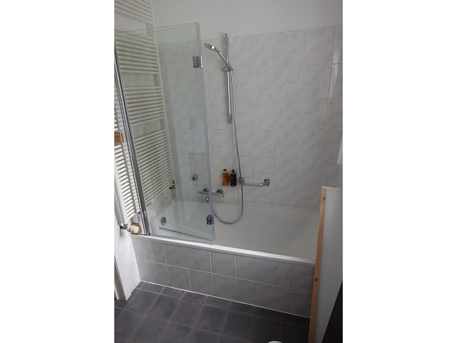 Inhoud badkamer - afbeelding 4 van  4