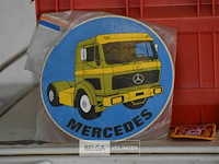 Inhoud bak div retro plaatjes en stickers - afbeelding 4 van  11