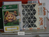 Inhoud bak div retro plaatjes en stickers - afbeelding 8 van  11