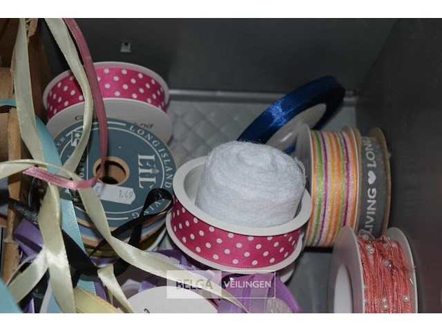 Inhoud bak div. soorten inpaklint - afbeelding 3 van  3