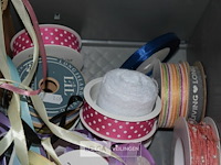 Inhoud bak div. soorten inpaklint - afbeelding 3 van  3