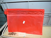 Inhoud bak div. soorten opbergtasjes - afbeelding 1 van  3