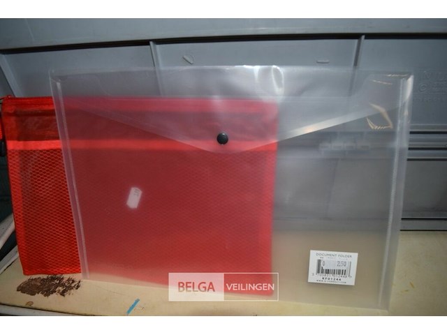 Inhoud bak div. soorten opbergtasjes - afbeelding 3 van  3