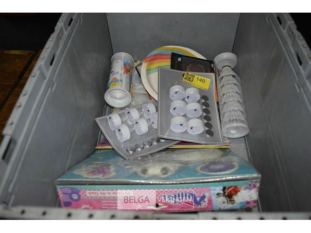 Inhoud bak div - afbeelding 1 van  4