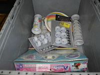 Inhoud bak div - afbeelding 1 van  4