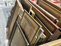 Inhoud bak diverse schilderijen en kaders - afbeelding 5 van  5