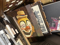 Inhoud bak diverse schilderijen en kaders - afbeelding 4 van  7