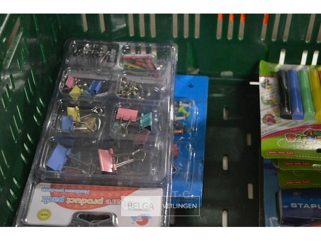 Inhoud bak knutselgerief - afbeelding 4 van  5