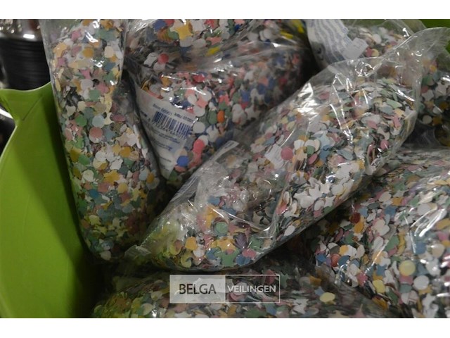 Inhoud bak partij confettie - afbeelding 2 van  2