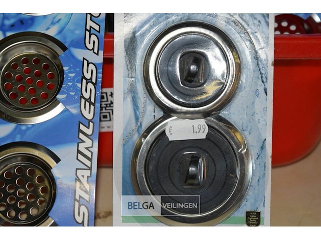 Inhoud bak partij div. gootsteenzeefjes + stop - afbeelding 3 van  3