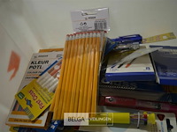 Inhoud bak partij div schrijfgerief - afbeelding 6 van  6