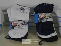 Inhoud bak partij div. sokken - afbeelding 2 van  4