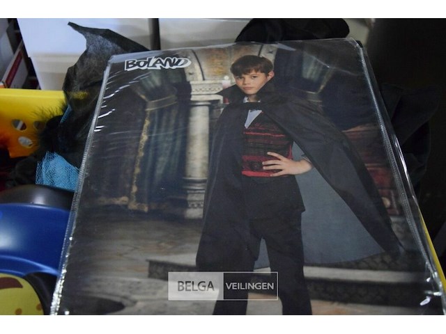 Inhoud bak partij div verkleedmaterialen - afbeelding 3 van  4