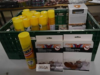 Inhoud bak partij ongedierte bestrijder - afbeelding 1 van  5