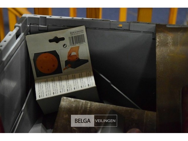 Inhoud bak plekspaan +sproeiers - afbeelding 3 van  4