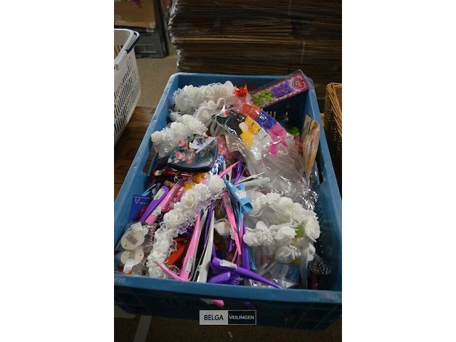 Inhoud bak strooigoed carnaval - afbeelding 1 van  4