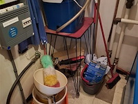 Inhoud berging - afbeelding 1 van  1