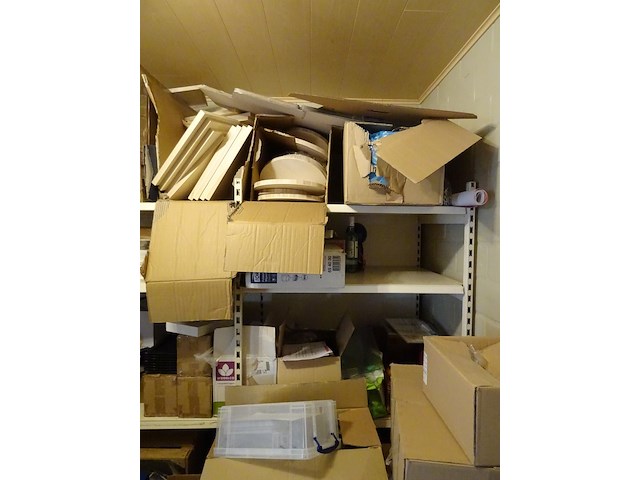 Inhoud berging - afbeelding 9 van  12