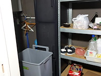 Inhoud berging - afbeelding 2 van  7