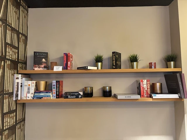 Inhoud boekenrek - afbeelding 1 van  6