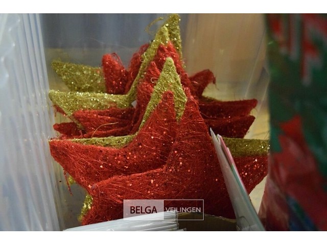 Inhoud box partij sterren , kerstkaarten enzz - afbeelding 2 van  4