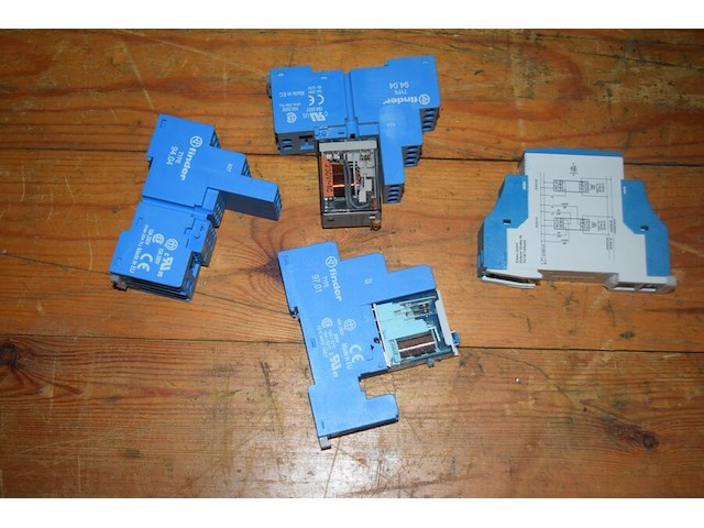 Inhoud box zekeringen en diverse - afbeelding 2 van  5