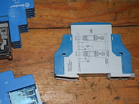 Inhoud box zekeringen en diverse - afbeelding 4 van  5