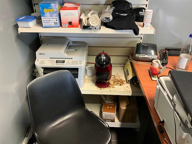 Inhoud bureau 1 - afbeelding 3 van  9