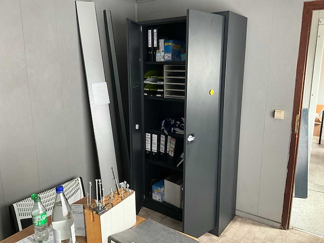 Inhoud bureau 3 - afbeelding 2 van  5