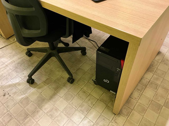 Inhoud bureau 4 - afbeelding 3 van  9