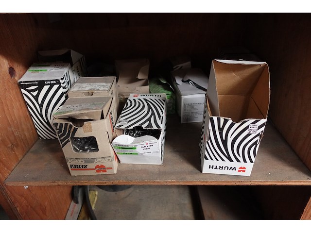 Inhoud bureau atelier - afbeelding 19 van  20