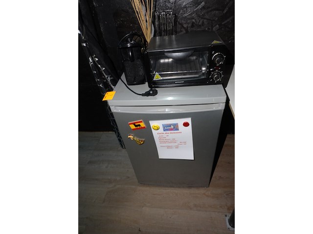 Inhoud bureau ruimte - afbeelding 3 van  4