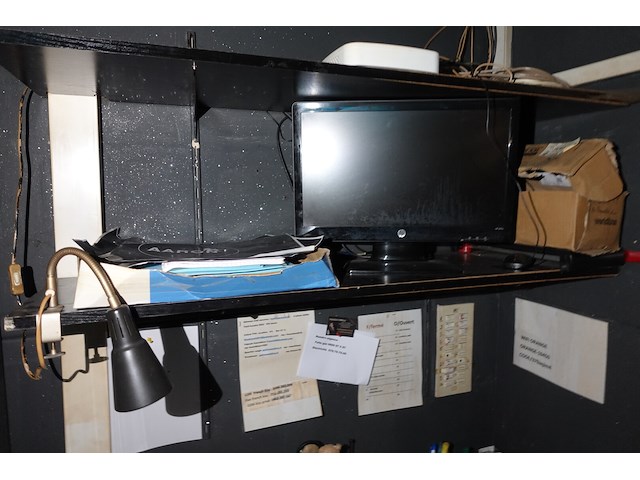 Inhoud bureau ruimte - afbeelding 4 van  4