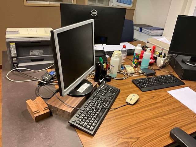 Inhoud bureau - afbeelding 2 van  21