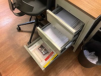 Inhoud bureau - afbeelding 4 van  21