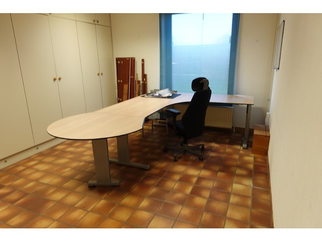 Inhoud bureau - afbeelding 1 van  7