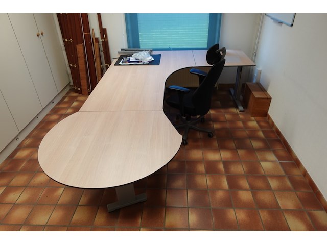 Inhoud bureau - afbeelding 6 van  7