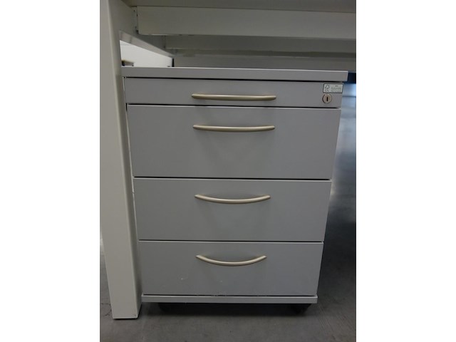 Inhoud bureau - afbeelding 2 van  10